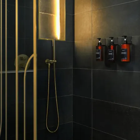 Charming With Bath * 비엔