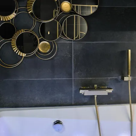 Apartamento Charming With Bath